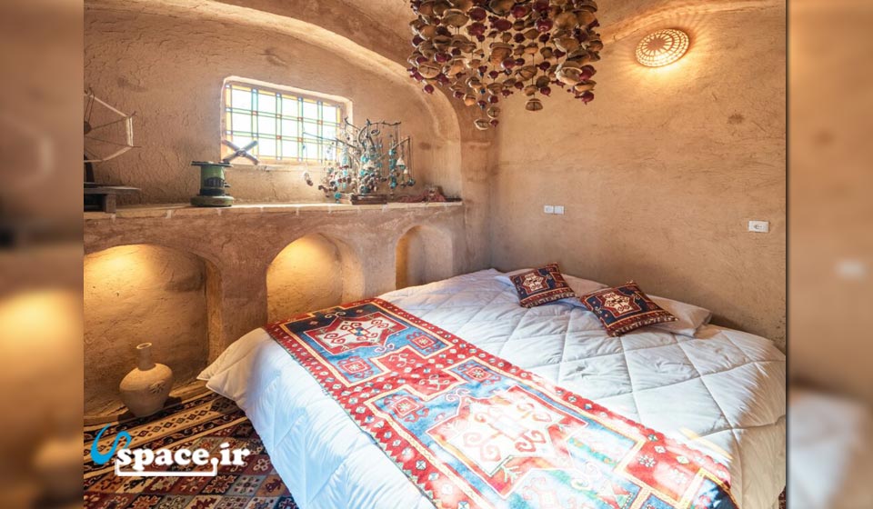 نمای داخلی اتاق خاطره اقامتگاه سنتی خان هرات - یزد